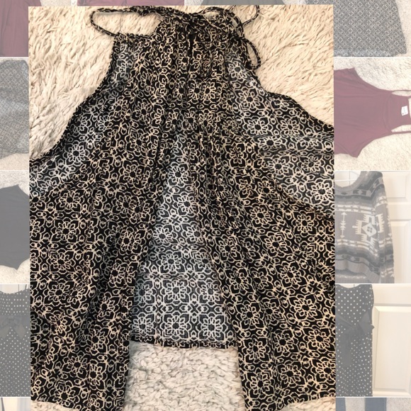 Forever 21 High Neck Flowy Top - Picture 2 of 2